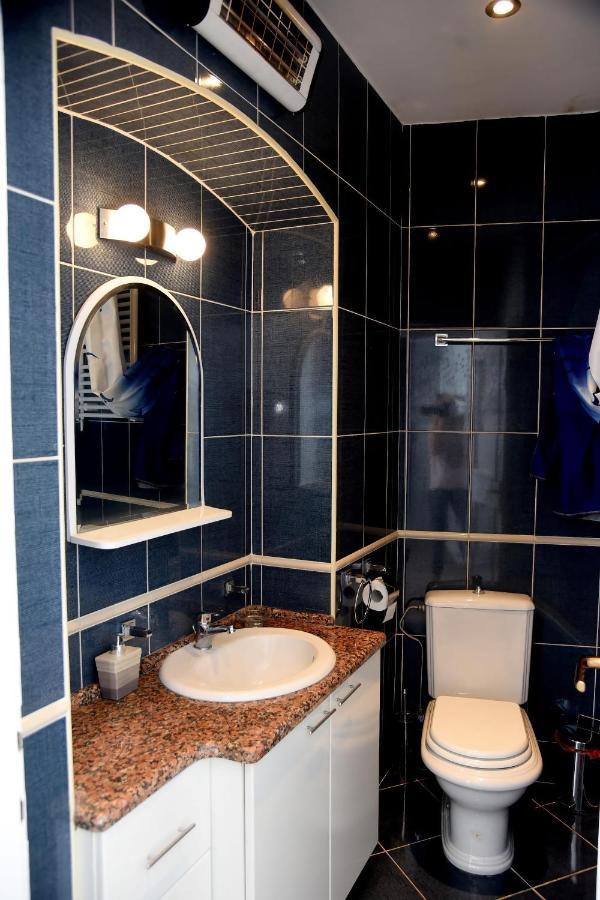 Cozy 2 Bedroom Apartment In Antique Bizanti Palace Kotor Exterior foto
