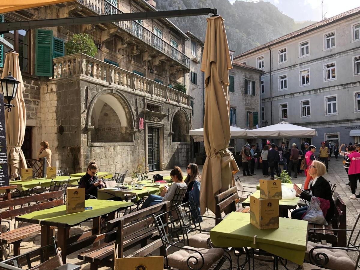 Cozy 2 Bedroom Apartment In Antique Bizanti Palace Kotor Exterior foto